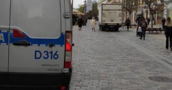 Tragedia na deptaku w Lublinie: 47-latka straciła życie potrącona przez samochód dostawczy